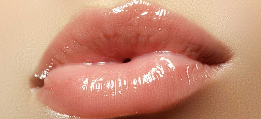 wet lips